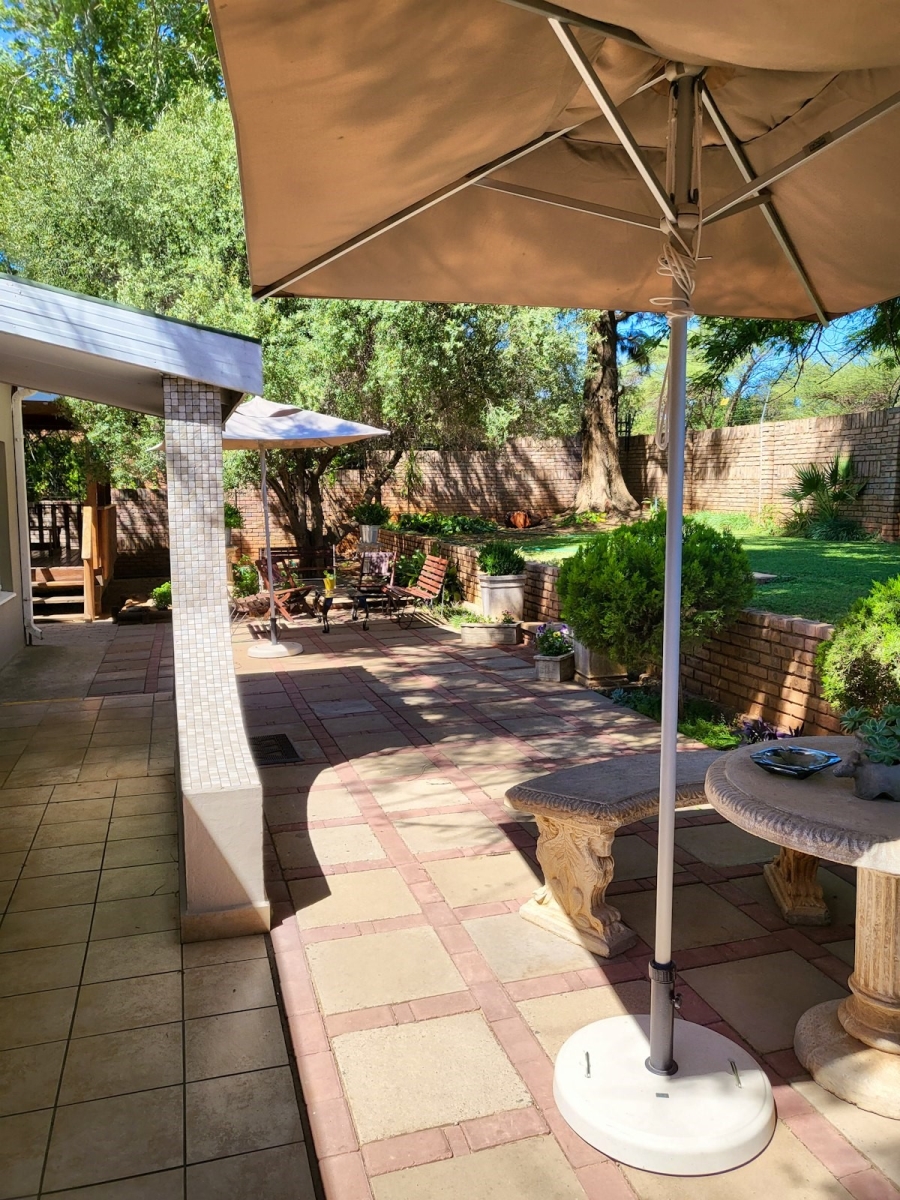 10 Bedroom Property for Sale in Warrenton Northern Cape